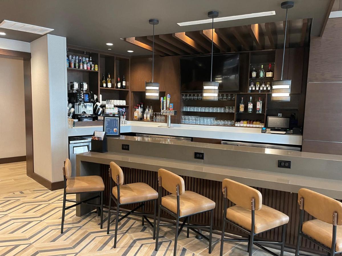 Hyatt Place Austin Lake Travis/Four Points Екстериор снимка