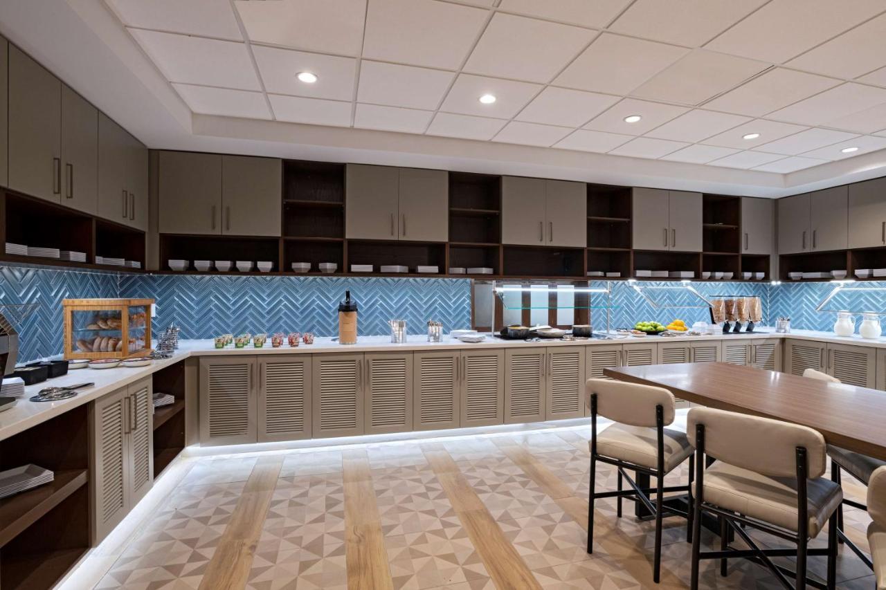 Hyatt Place Austin Lake Travis/Four Points Екстериор снимка