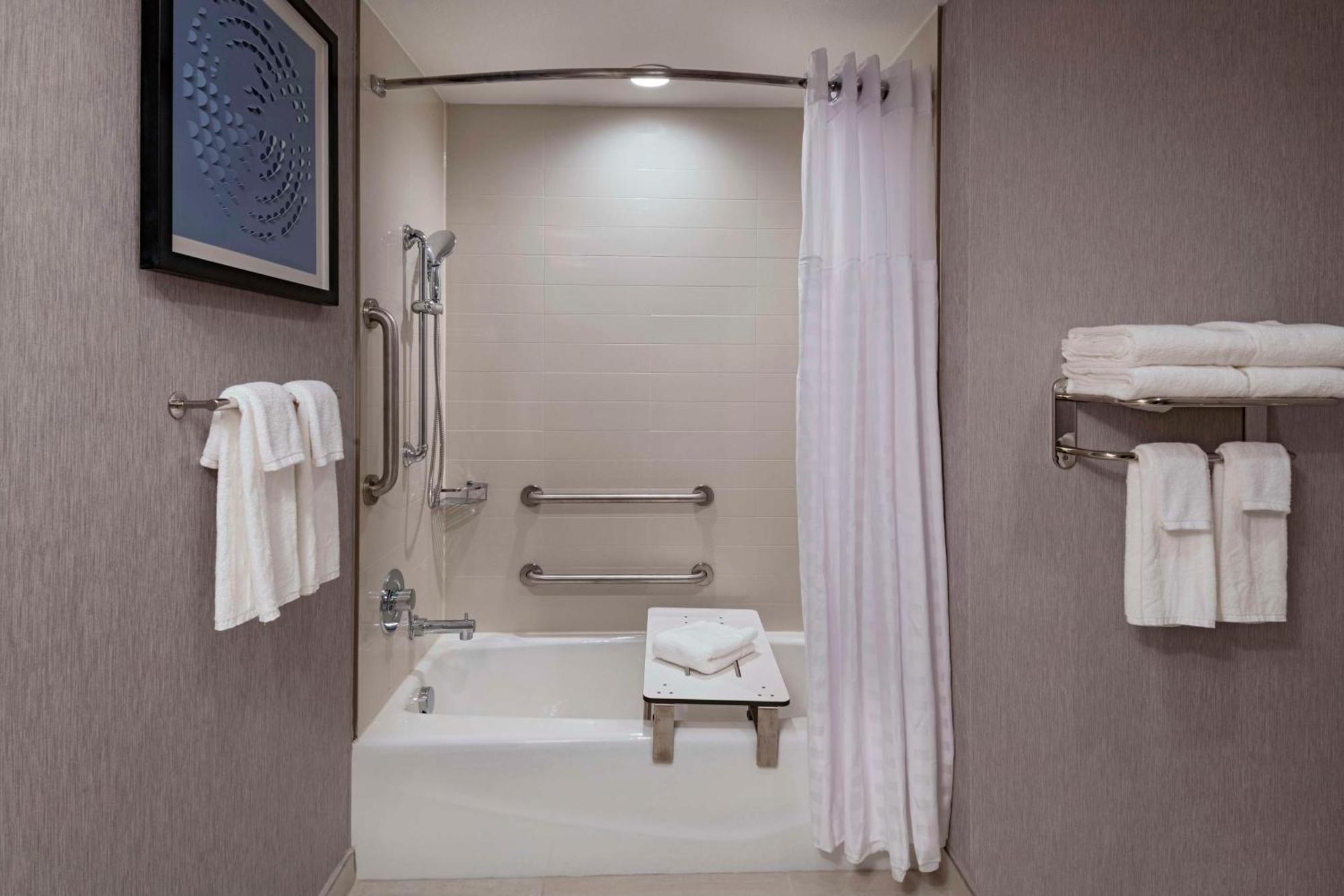 Hyatt Place Austin Lake Travis/Four Points Екстериор снимка